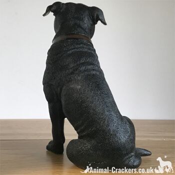 Grand ornement noir Staffordshire Bull Terrier 'Staffie' de la gamme Leonardo 'Walkies' 6