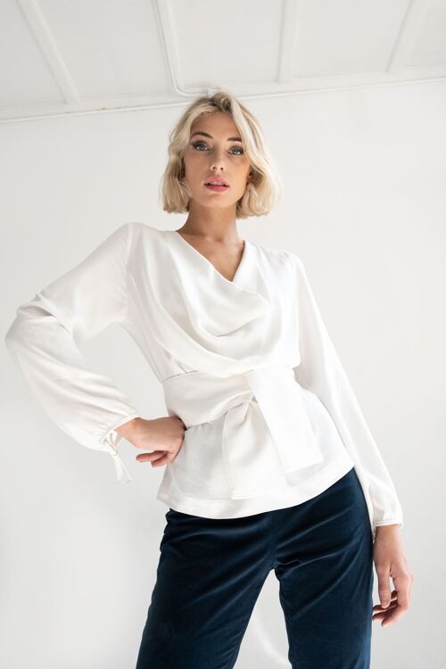 FITTED VISCOSE BLOUSE WITH BELT