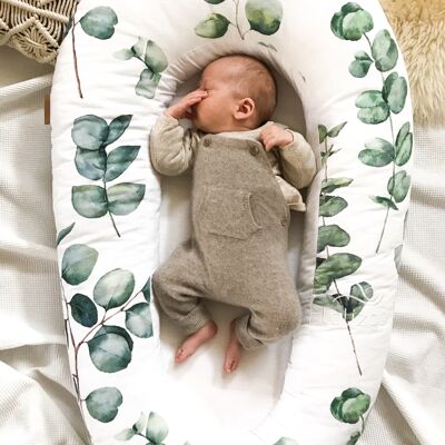 Lalizou babynest organic cotton leaves with stick