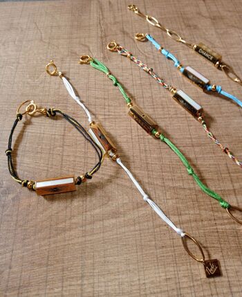 LOT de 6 Bracelets amulettes/ cordon soie naturelle 9.50€ unitaire