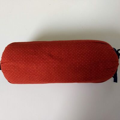 Red madder dot roller cushion