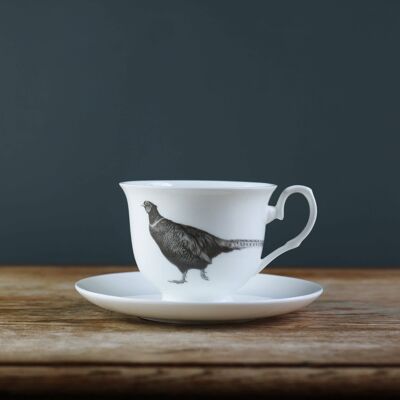Piacevole tazza da tè e piattino in porcellana fine fagiano