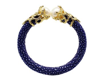 Bracelet perle en Galuchat bleu roi avec perles 1