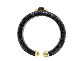 Bracelet large en Galuchat noir avec onyx noir 2