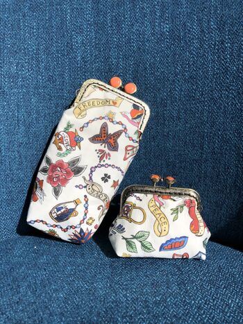 LOVE glasses case 2