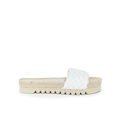 LAIA slipper in white microfibre for women. Supplier code MD0312