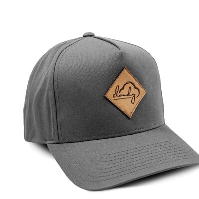 Curved Snapback "cloudy" grey/ leather patch