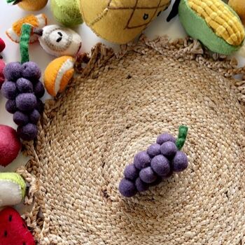 Fruit en laine feutrée - Grappe de raisin - PAPOOSE TOYS 1