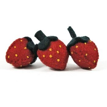 Fruits en laine feutrée - 3 fraises - PAPOOSE TOYS 2