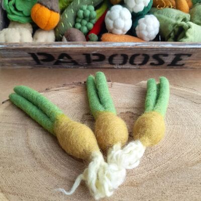 Mini vegetables in felted wool - 3 onions - PAPOOSE TOYS