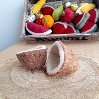 Fruit en laine feutrée - Noix de coco - PAPOOSE TOYS 2