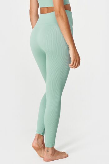 Beyond Legging Luxe Rib en Blue Surf 4