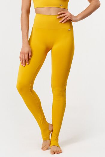 Karma Legging 2.0 en Mostaza 4