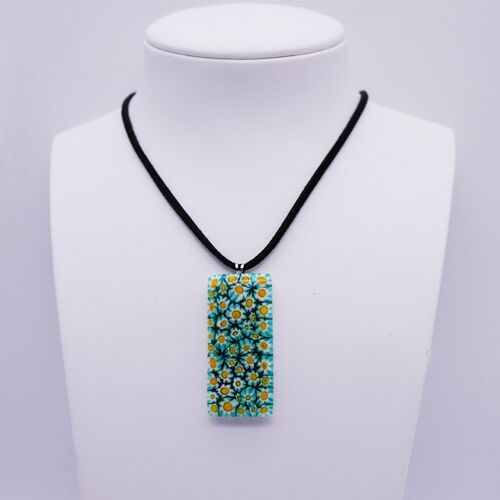 Collier Murano. Pendentif rectangle en MURRINE vert, blanc, jaune.