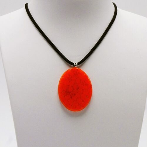 Collier Murano. Pendentif ovale en MURRINE orange.