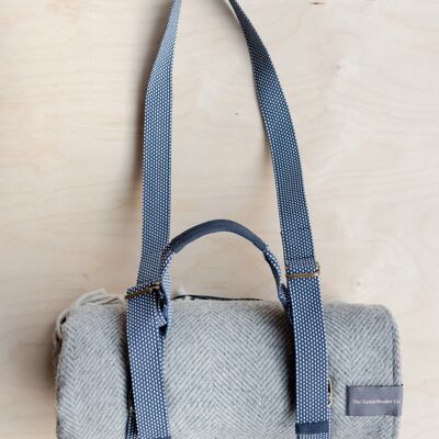 Recycled Picnic Carrier with Shoulder Strap - Navy