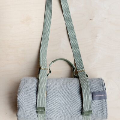Recycled Picnic Carrier with Shoulder Strap - Olive