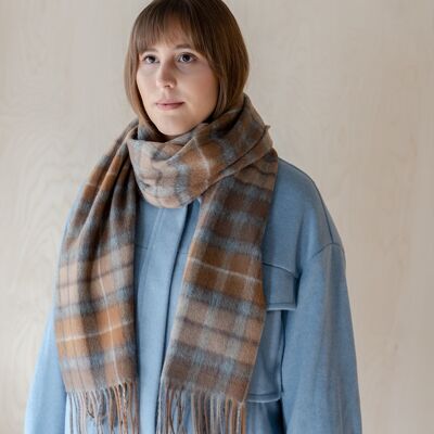 Lambswool Scarf in Buchanan Natural Tartan