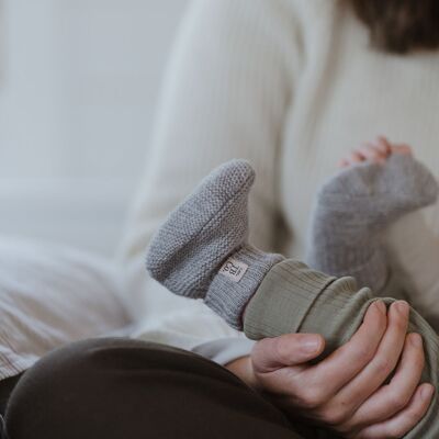 Cashmere & Merino Baby Booties in Grey Melange