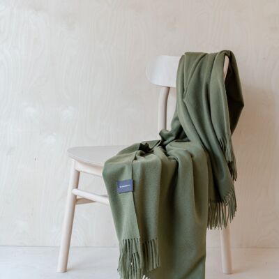 Cashmere Knee Blanket in Olive