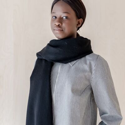 Lambswool Oversized Scarf in Black