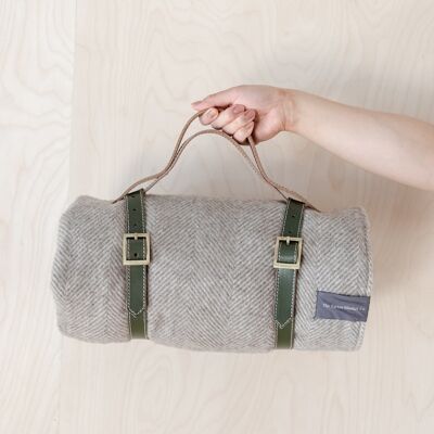 Leather Picnic Carrier - Olive Leather