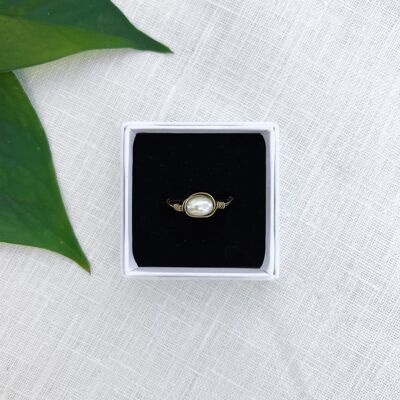 Pearl wire ring