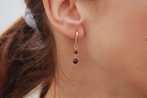 Sterling silver earrings with garnet.