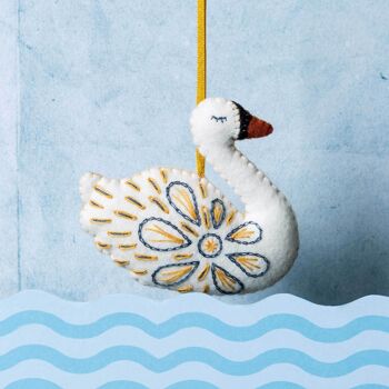 Mini kit d'artisanat en feutre Swan a-swimming