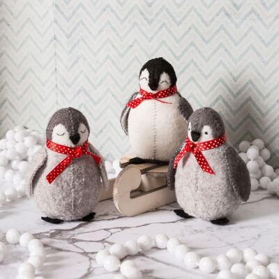 Kit artigianale in feltro di pinguini