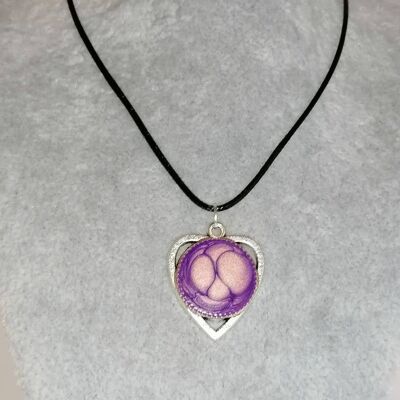 Pendentif coeur mauve 2