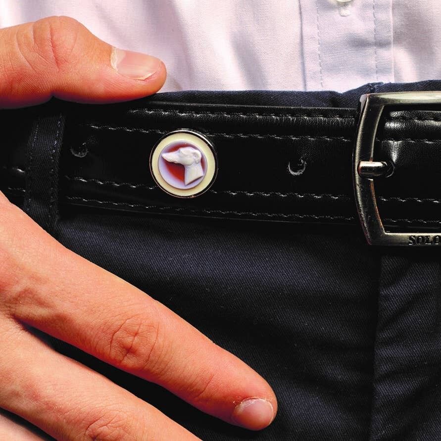 Spilla per cintura con cammeo in agata soggetto levriero