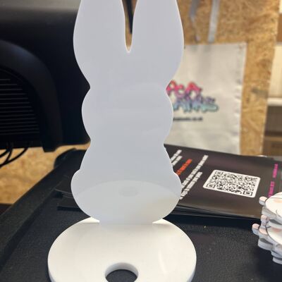 egg bunny stand