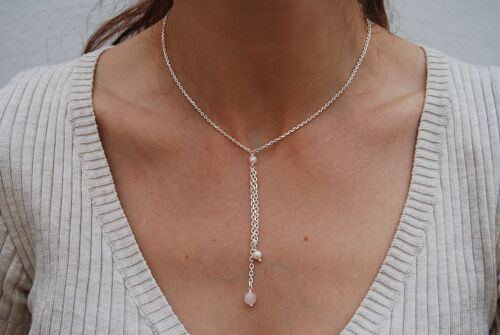 Sterling silver necklace with pearls and rose quartz