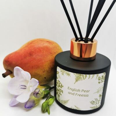 English Pear and Freesia - Reed Diffuser