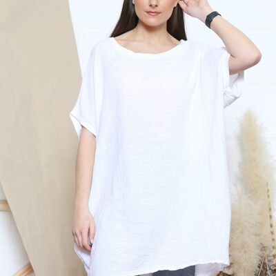 White loose fit top with pockets