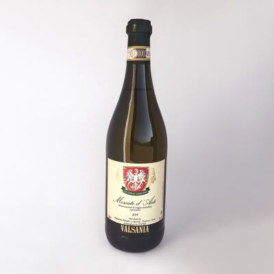 MOSCATO D'ASTI DOCG, süßer Weißwein, 5° vol. Sehr duftend. Hervorragend als Aperitif oder Dessert geeignet.