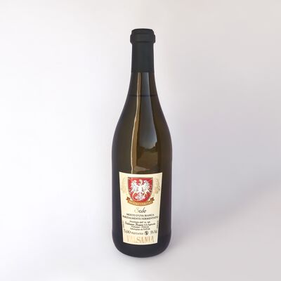 MPF SOLE, White wine with a sweet, fragrant taste.   Low alcohol content, 5th vol.   Serve fresh from aperitif to dessert.