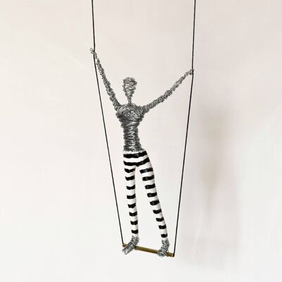 Sculpture de fil d'acrobate de cirque, décor à la maison
