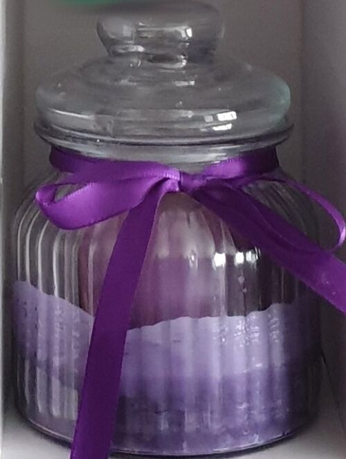 Candela profumata_Milk and lavender fragrance