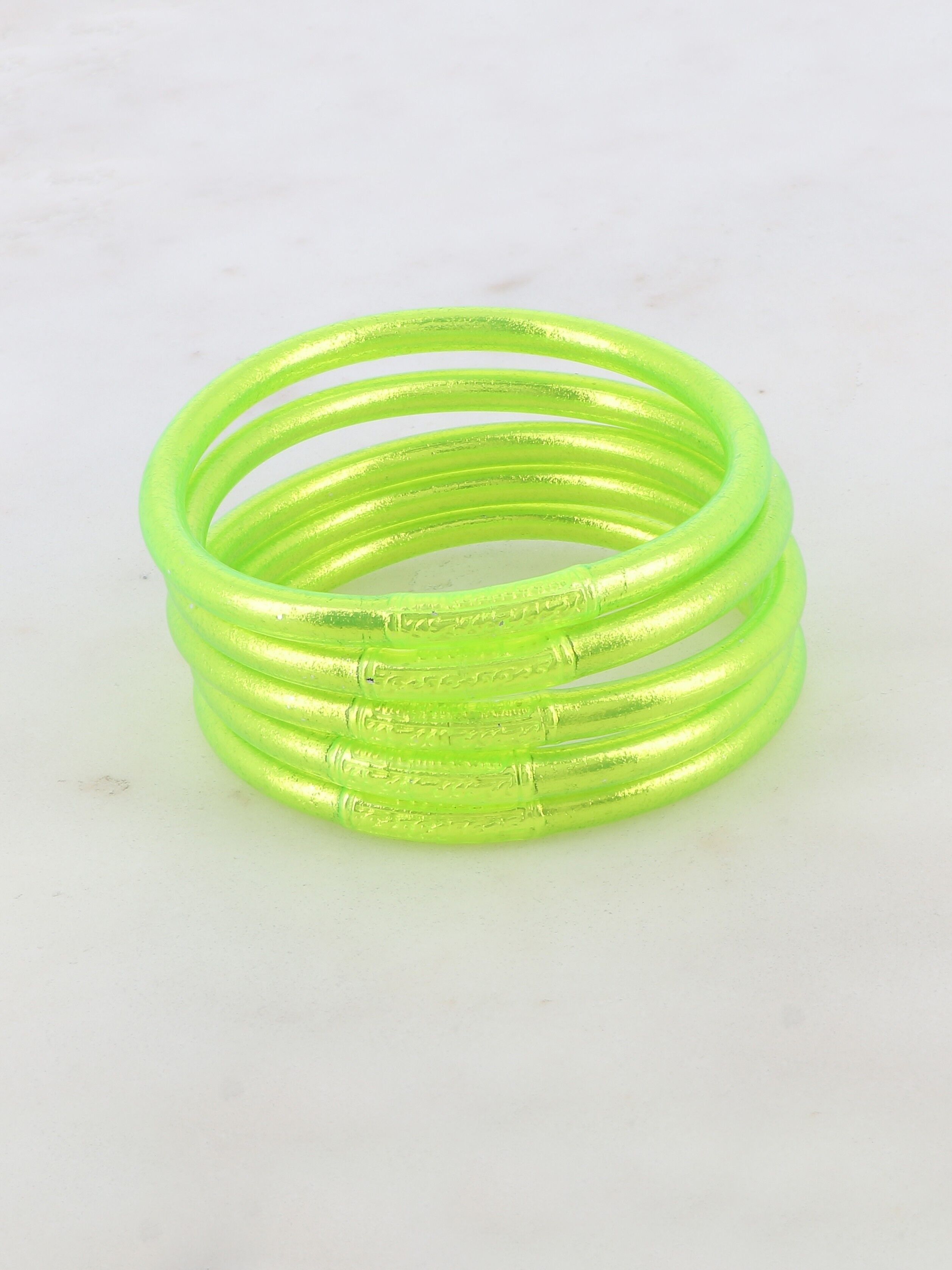 Brazalete budista grueso con mantra talla XS - Anís neón