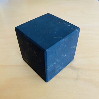 Cube "Purification des Énergies" en Shungite polie 8