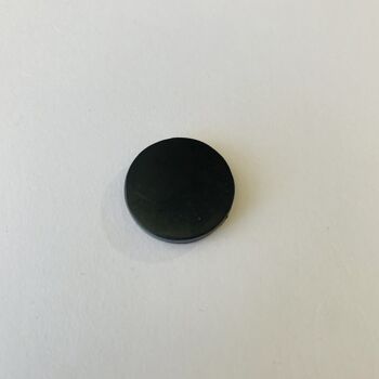 Shungite ronde et polie "Bonnes Ondes" pour téléphone 20 mm 3