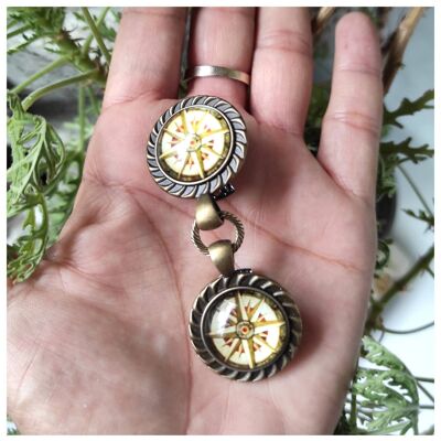 Compass brooch to fasten jackets, unite layers, fasten handkerchiefs, fasten kimonos, brooch for clothes, useful Christmas gift for women, complement for your clients