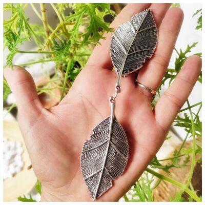 Leaf brooch, brooch to close jackets, shawl closure, cape, feather brooch, large brooch for scarves, useful gift for mother, minus 22