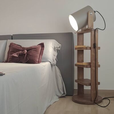 Hitchcock Shelves Stehlampe aus braunem Holz mit koalagrauem Strahler