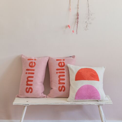 Smile pillow-cover pink