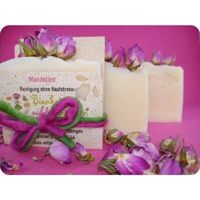 Natural Soap Mandeline | gentle care with almond and plum