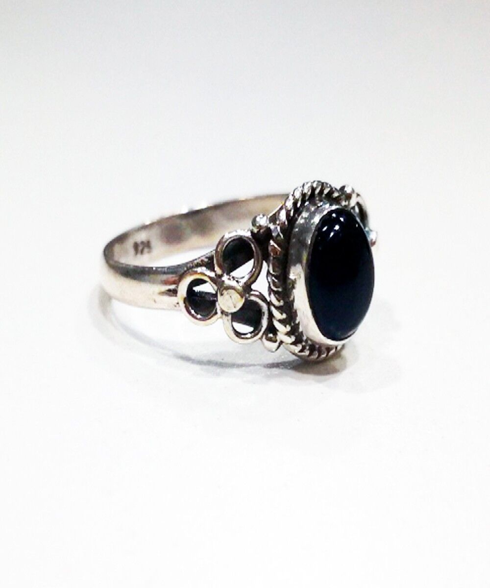 Anello minerale - ovale 5*7mm - onice nero - t12 - argento