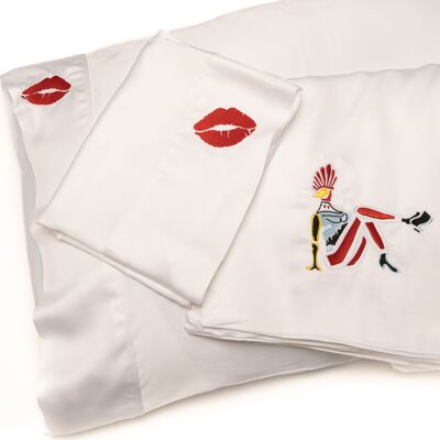 Bamboo Bedding Set - Embroidered - Lady of the Lips & Vegas